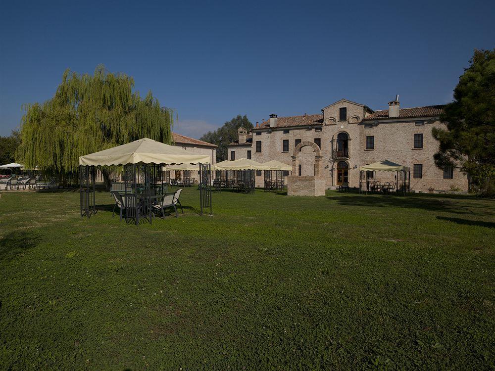 Locanda Corte Arcangeli Ferrara Exteriör bild