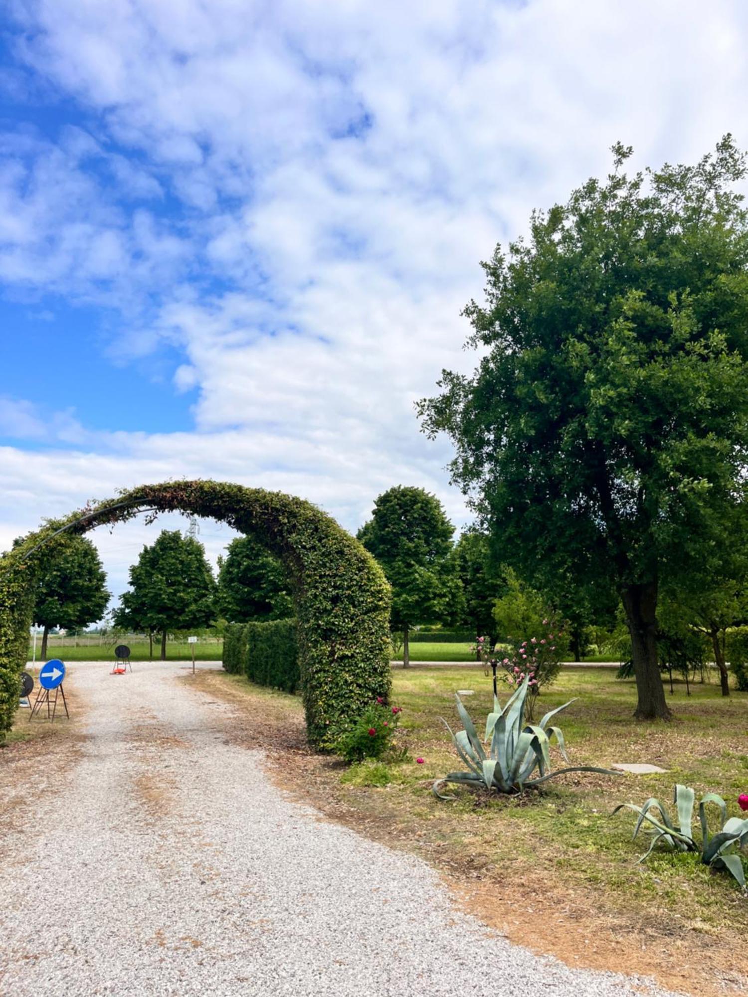 Locanda Corte Arcangeli Ferrara Exteriör bild