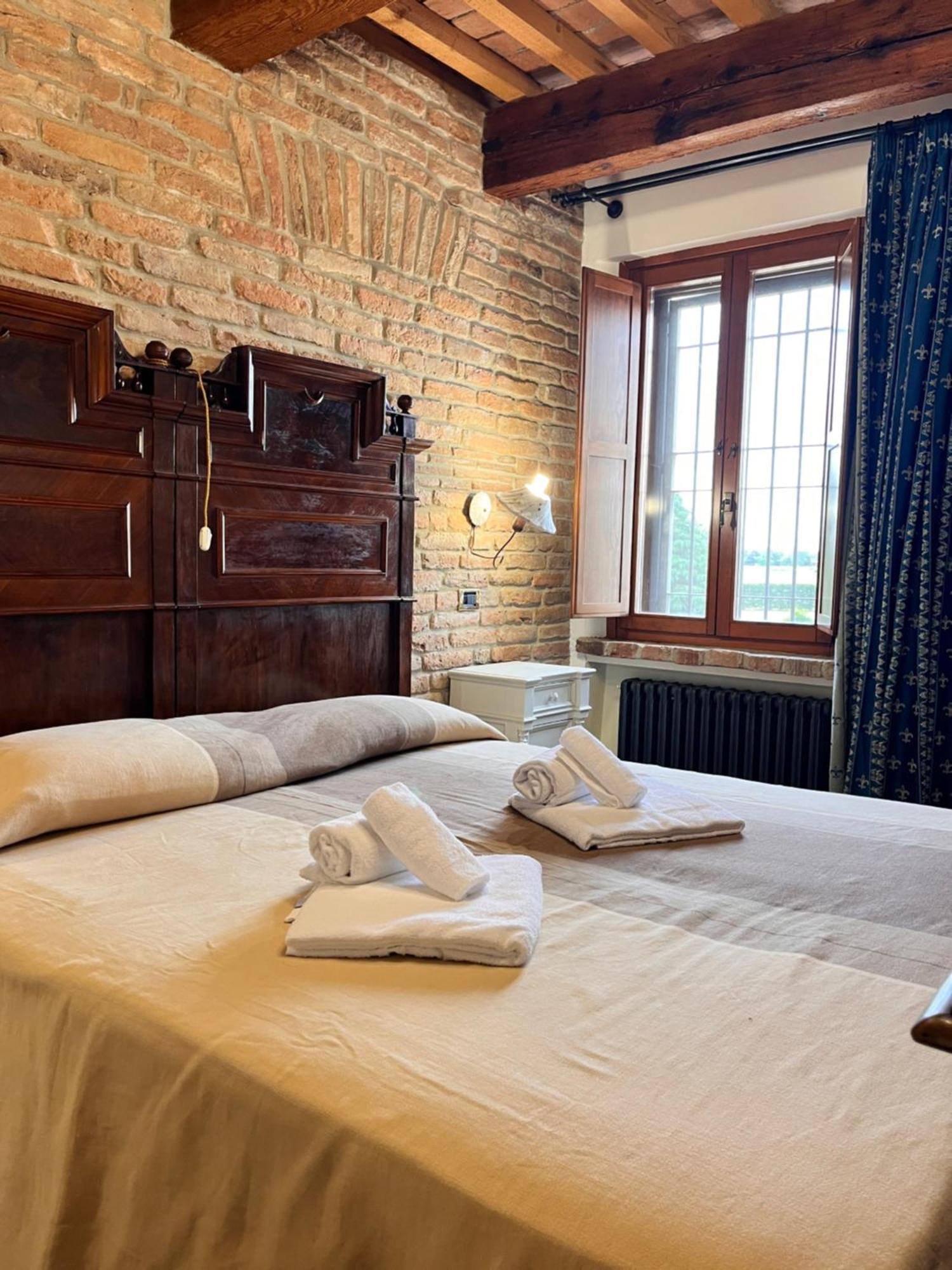 Locanda Corte Arcangeli Ferrara Exteriör bild