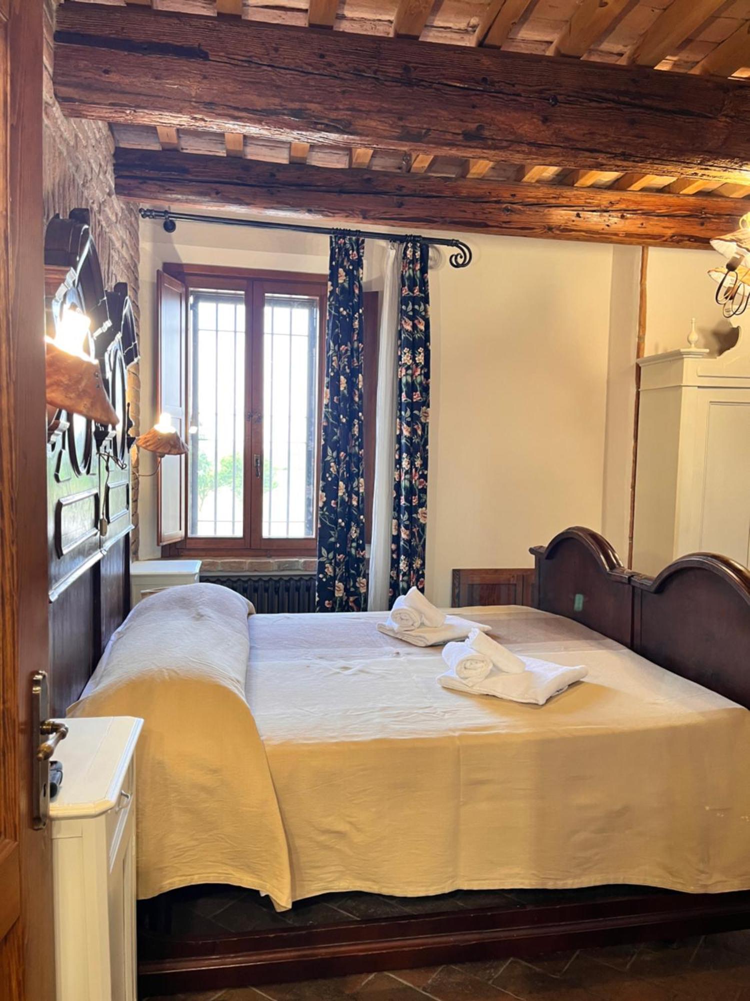 Locanda Corte Arcangeli Ferrara Exteriör bild