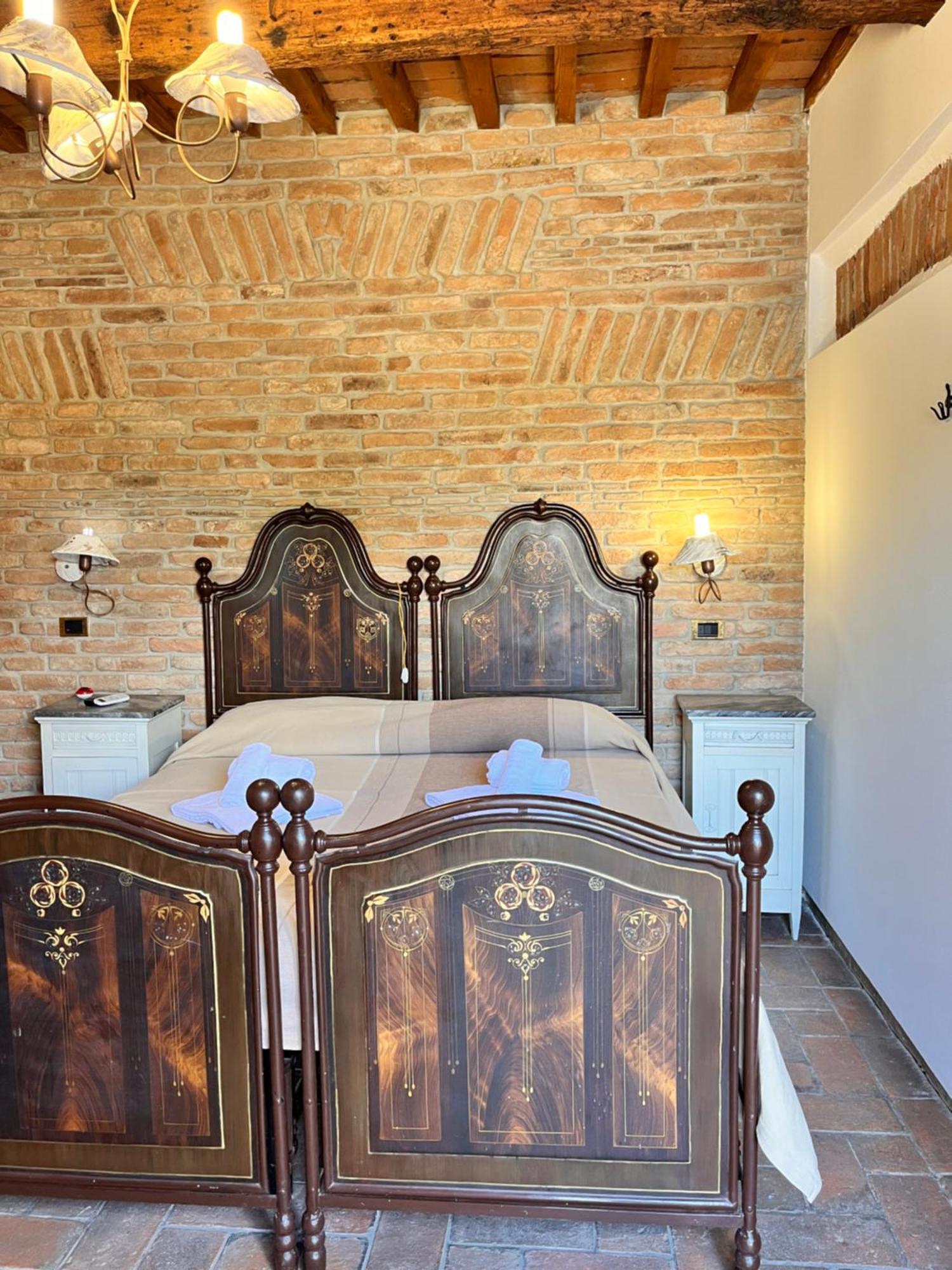 Locanda Corte Arcangeli Ferrara Exteriör bild