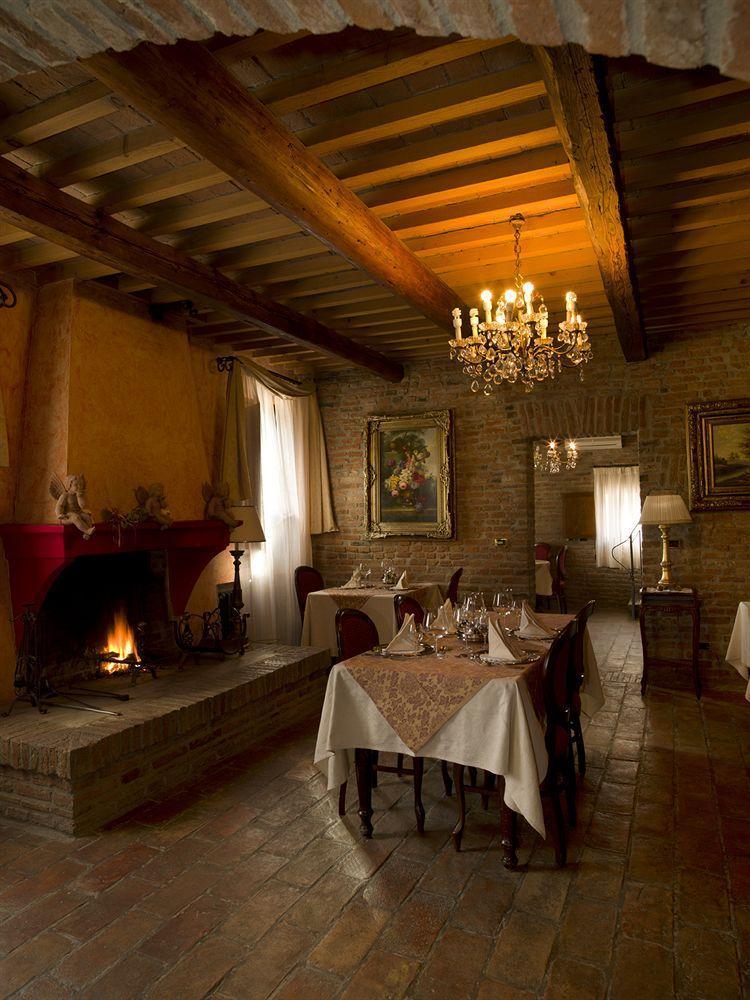 Locanda Corte Arcangeli Ferrara Exteriör bild