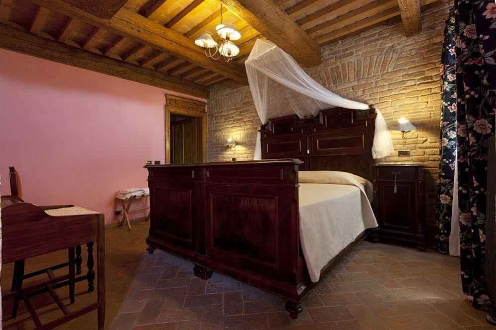 Locanda Corte Arcangeli Ferrara Exteriör bild