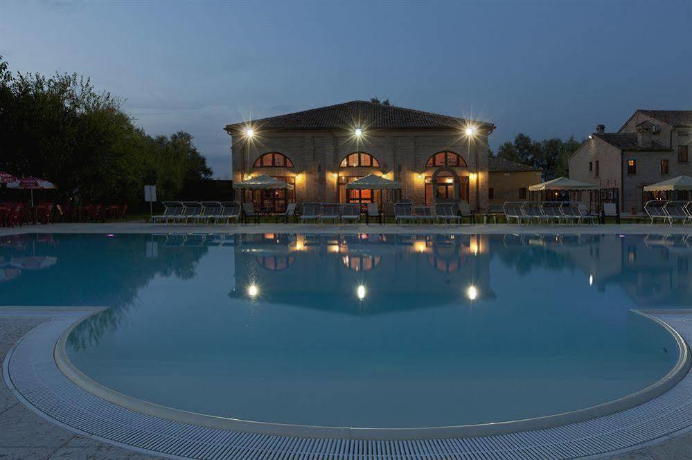 Locanda Corte Arcangeli Ferrara Exteriör bild